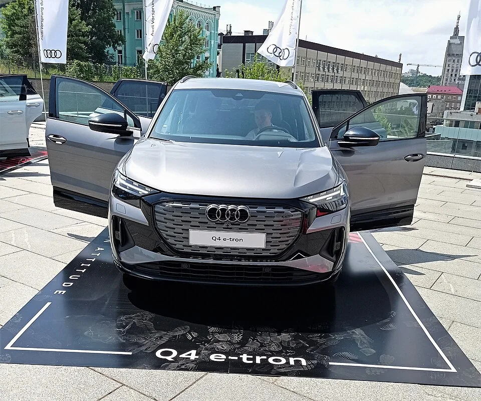 Audi Q4 e-tron exterior