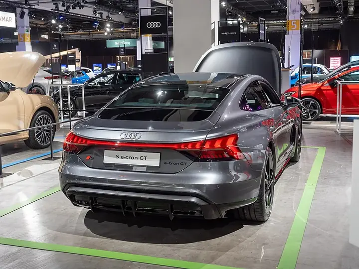 Audi S e-tron GT exterior