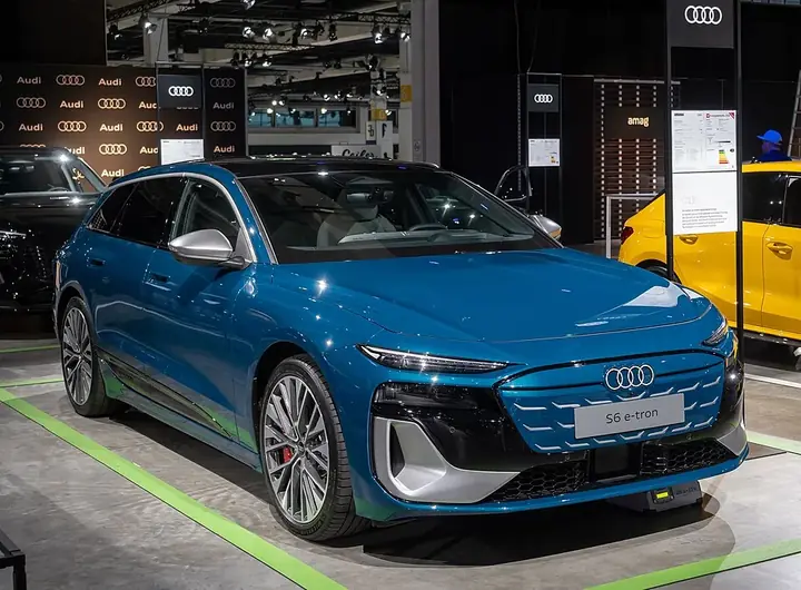 Audi S6 e-tron exterior