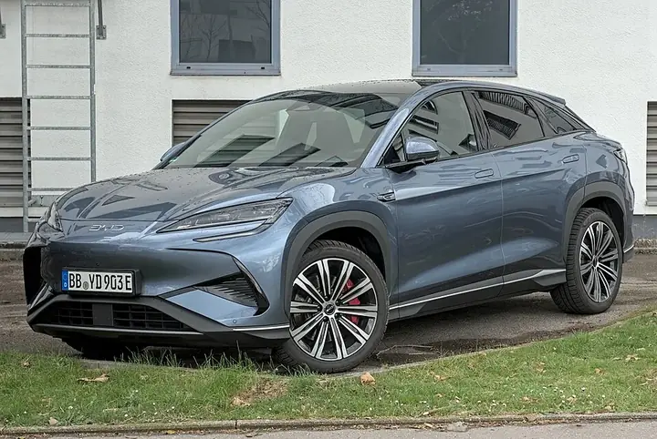 BYD Sealion 7 exterior