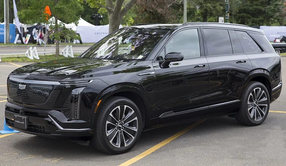 Cadillac Vistiq exterior