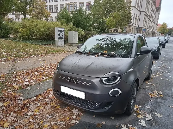 Fiat 500e exterior