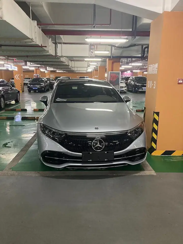 Mercedes-Benz EQS exterior