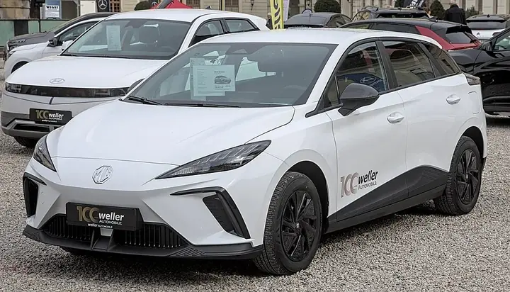 MG4 EV exterior