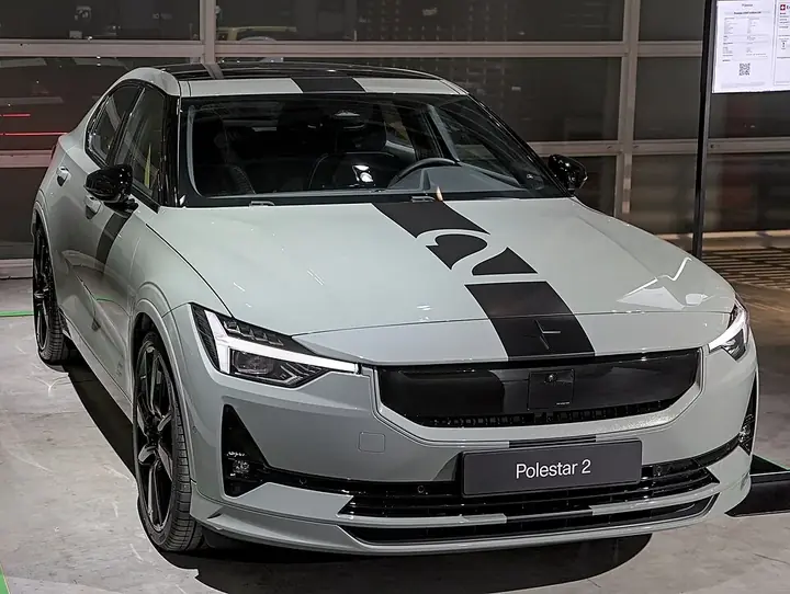 Polestar 2 exterior