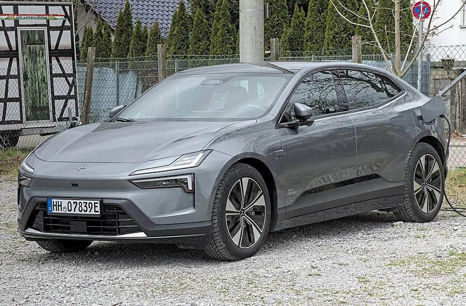 Polestar 4 exterior
