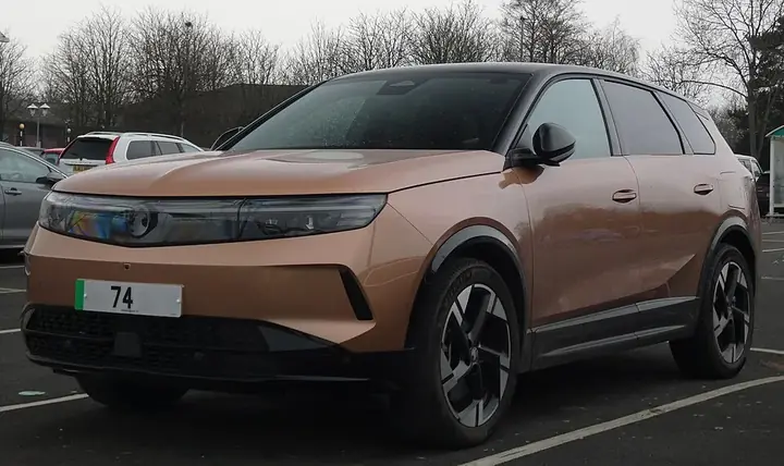 Vauxhall Grandland Electric exterior