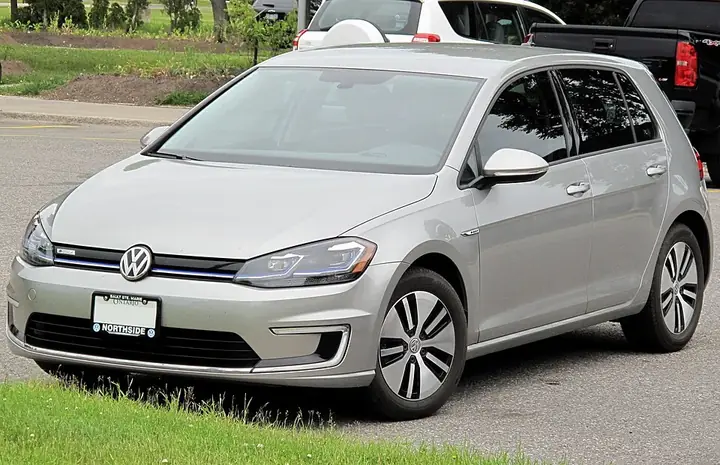 Volkswagen e-Golf exterior