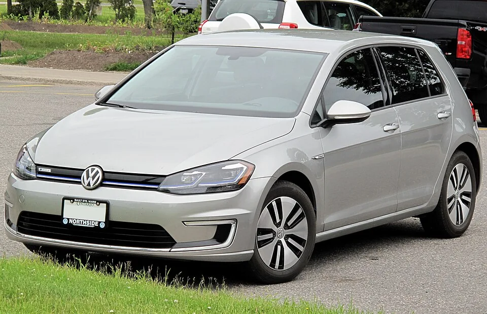 Volkswagen e-Golf exterior